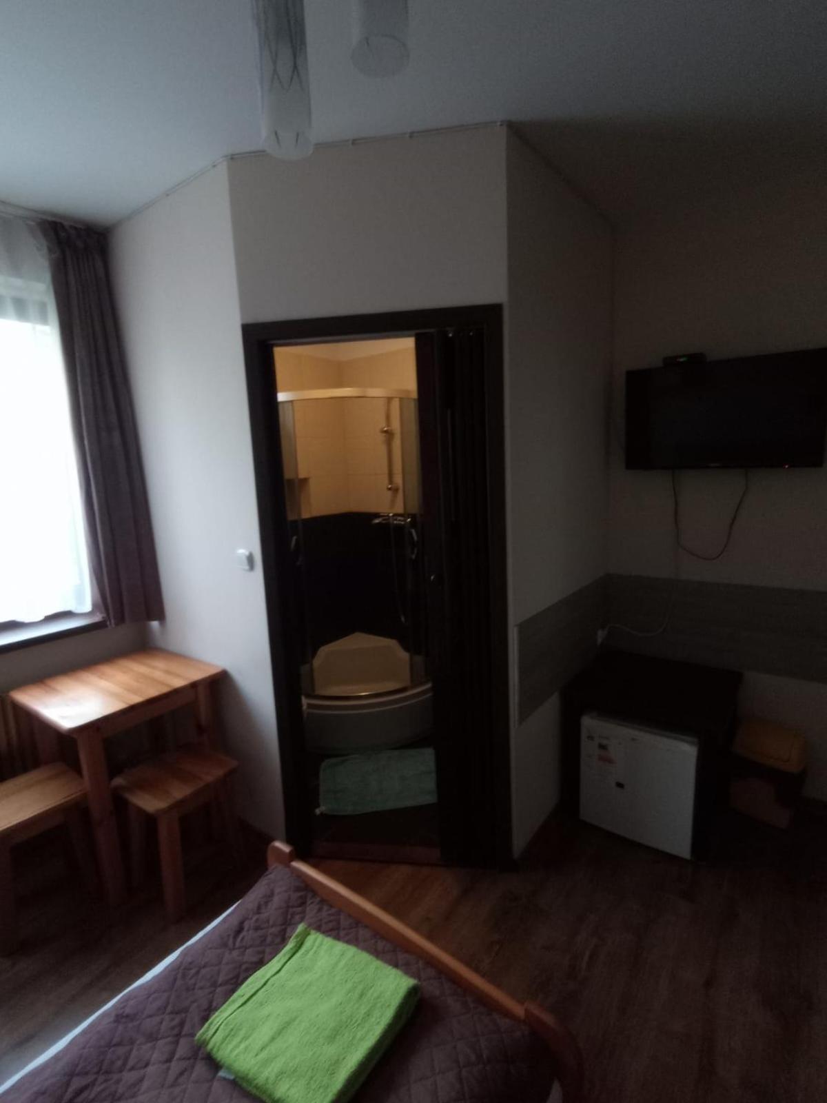 Noclegi Pod Debem Skawina Buitenkant foto